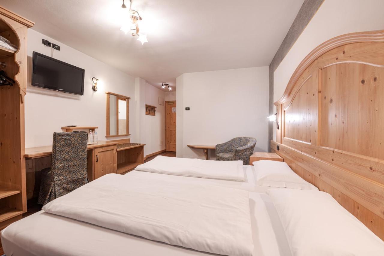 Hotel Foresta モエナ エクステリア 写真
