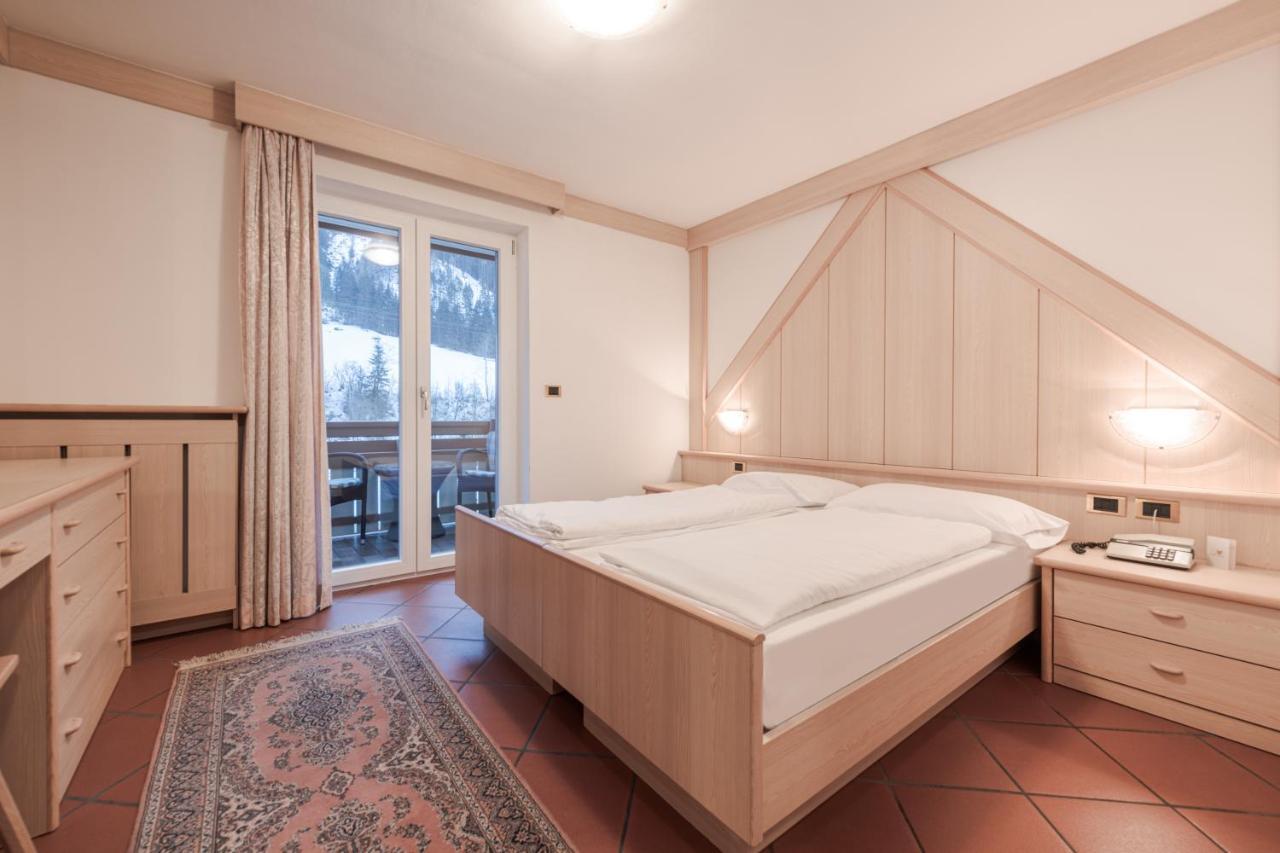 Hotel Foresta モエナ エクステリア 写真